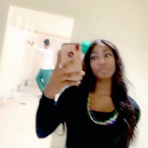 Meet your Posher, Jean